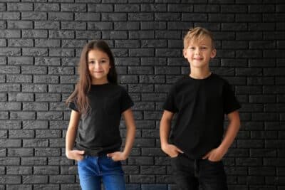 Melhores blusas de proteção UV infantil em 2025: Conforto e segurança
