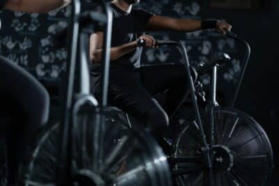 Bicicleta Ergométrica: Tipos, Benefícios e Como Escolher a Melhor