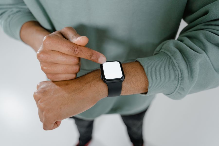 Imagen de Diferença entre smartband e smartwatch: funções, vantagens e qual escolher