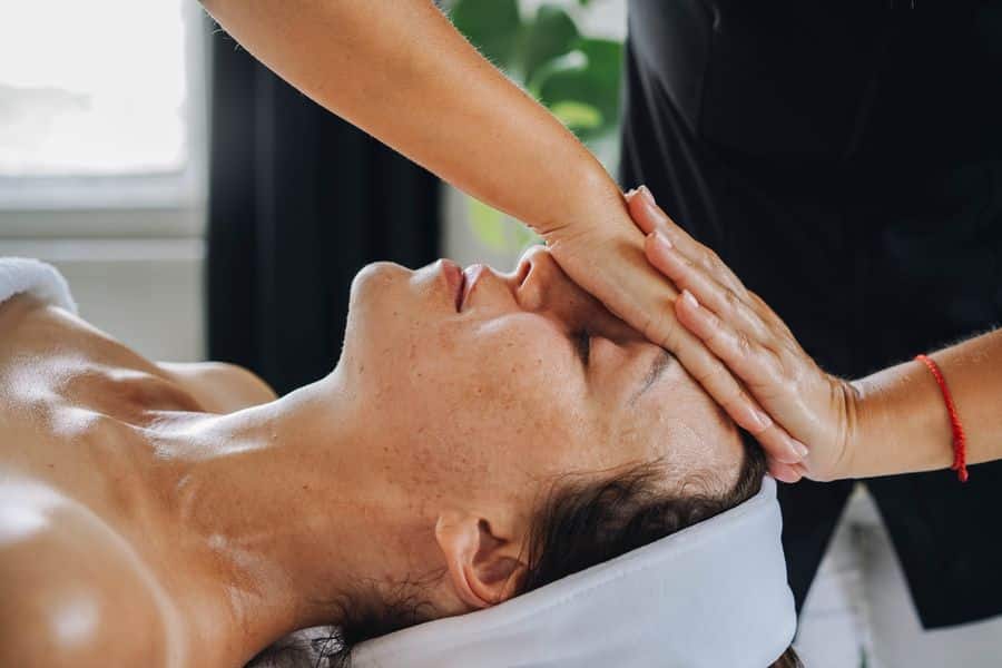 Imagen de Pistola de massagem: benefícios, como usar e dicas para escolher