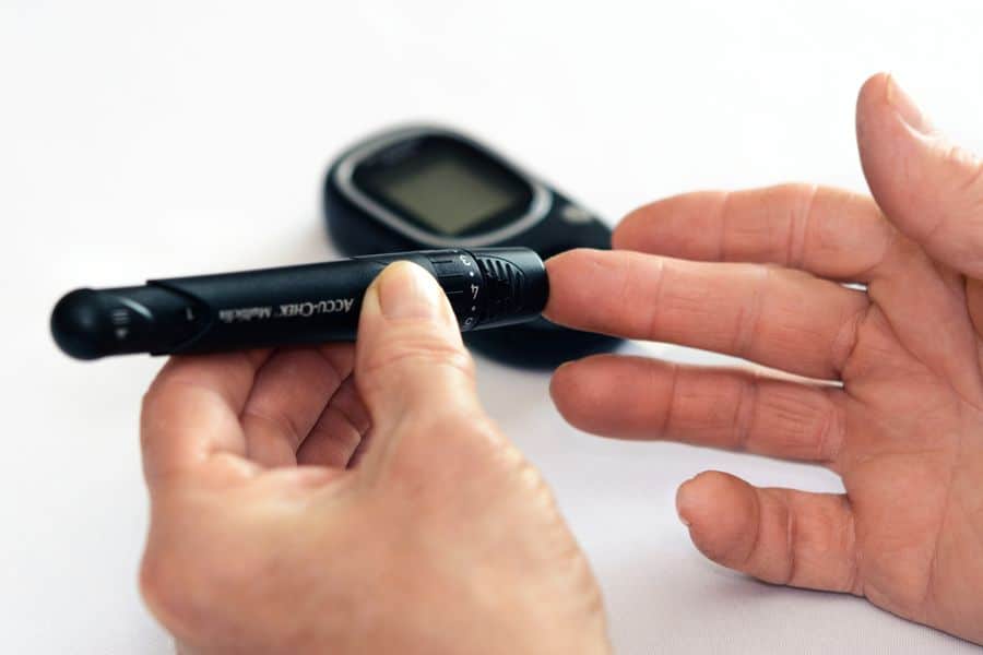 Imagen de Controle da glicose em crianças: níveis ideais, diagnóstico e monitoramento