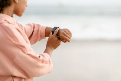 Diferenças entre smartwatch e smartband: qual escolher?