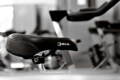 Qual a diferença entre bicicleta ergométrica mecânica e magnética?